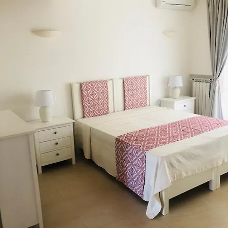 Cala Azul Bed & Breakfast *